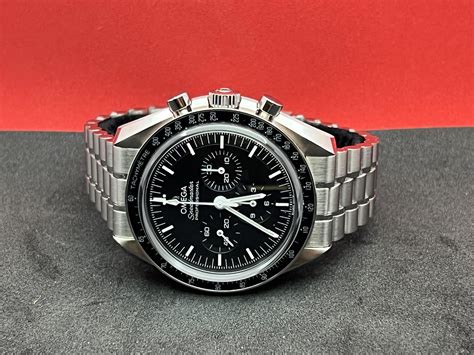 omega speedmaster sapphire sandwich 2021